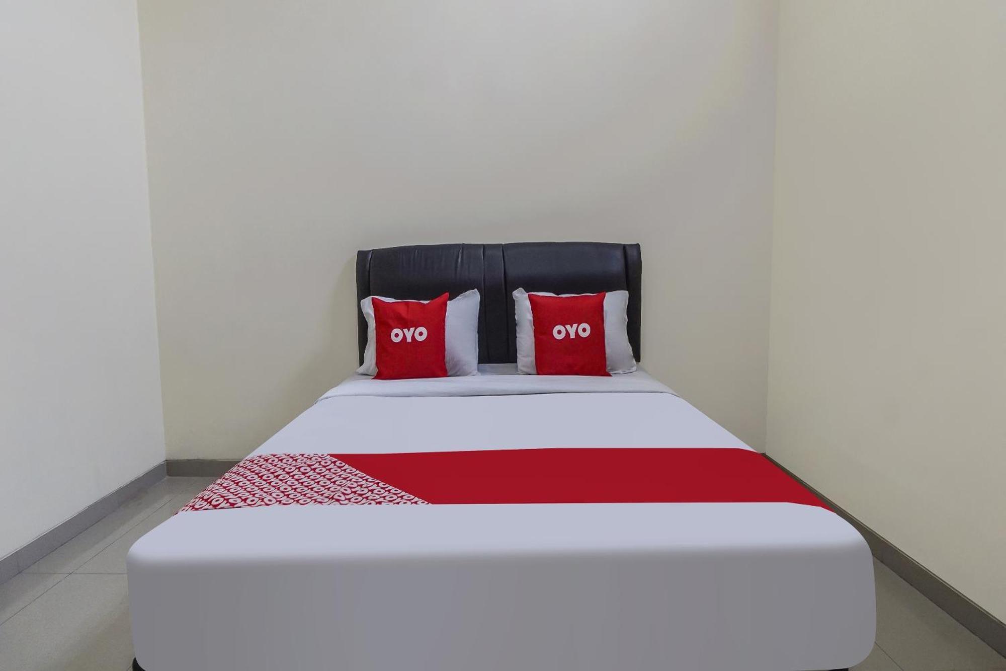Oyo 91084 Oke Guest House Маланг Екстериор снимка